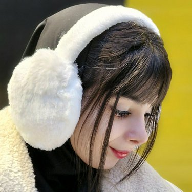 433003-1-min