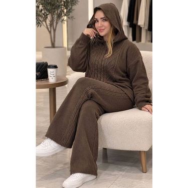 ست هودی و شلوار بافت قهوه‌ای تیره