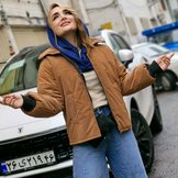37600102-2-min