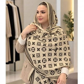 شال پاییزی طرح (LV) کرم